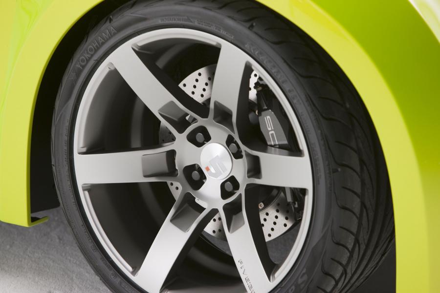 Колеса Scion iQ Concept 2009 года  (фото 36 из 91)